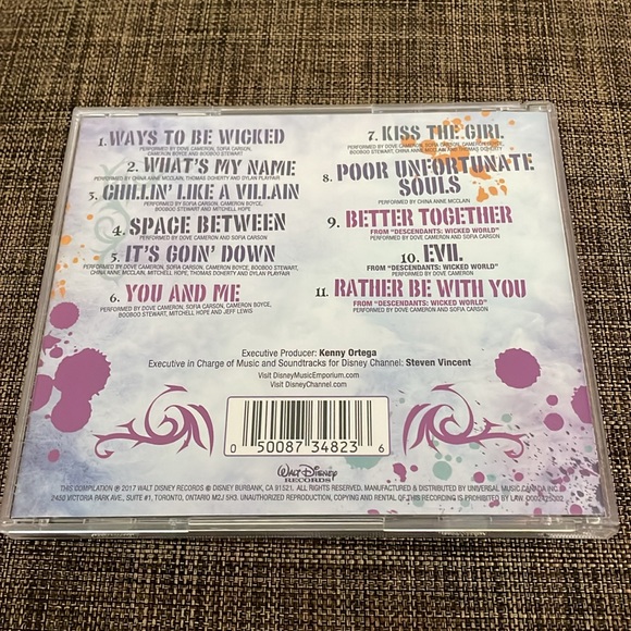 🔥 3/$25 - Descendants 2 - Picture 2 of 3